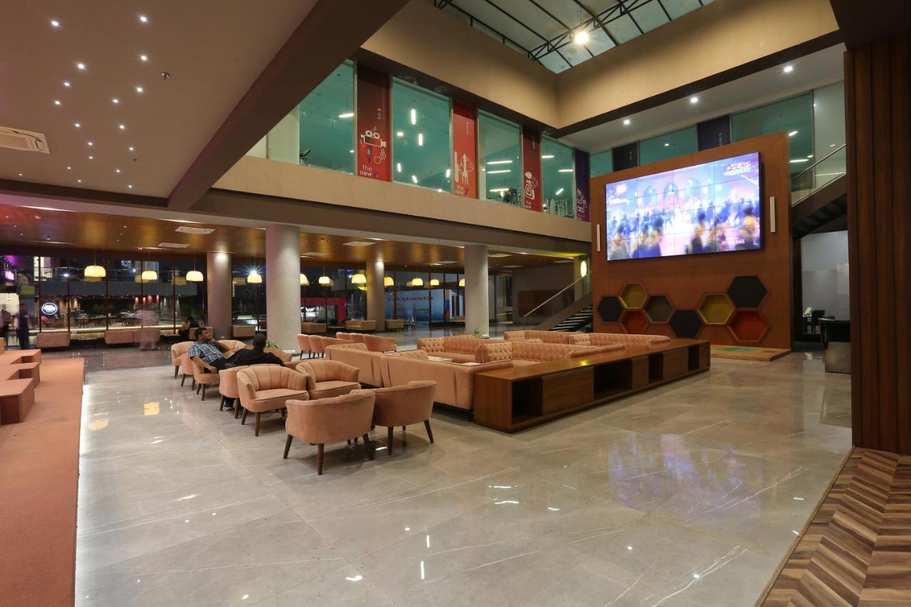 Отель Ymca International Centre Ахмедабад Экстерьер фото